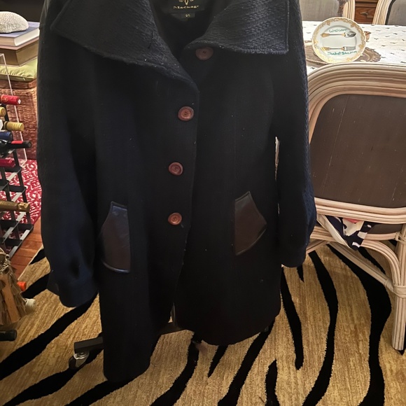Ladies fall coat - Picture 4 of 4